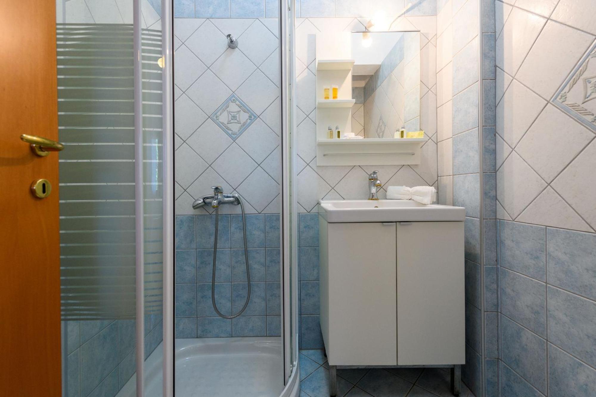 פאניה Whitegold Apartments Panagia חדר תמונה