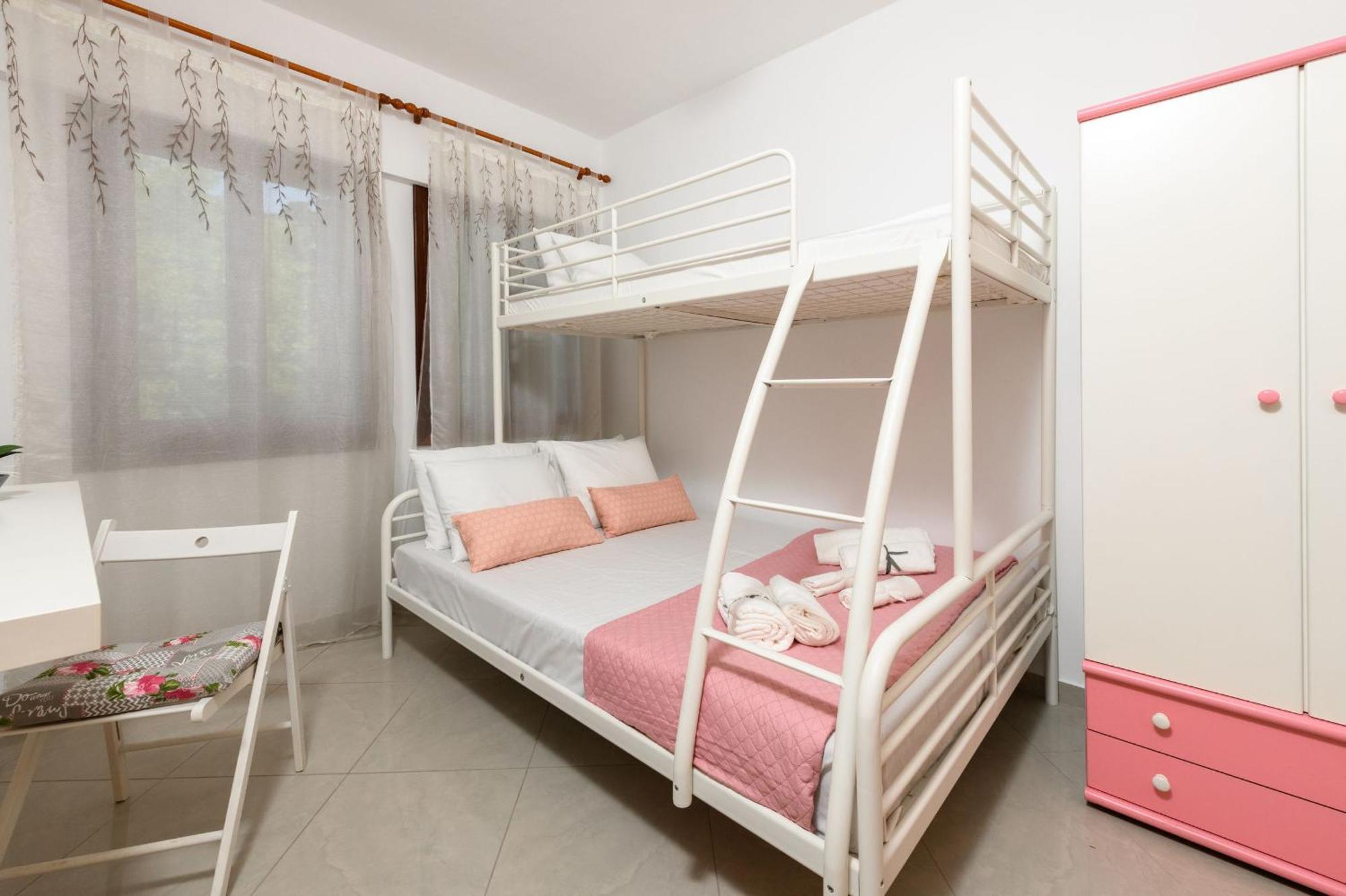 פאניה Whitegold Apartments Panagia חדר תמונה