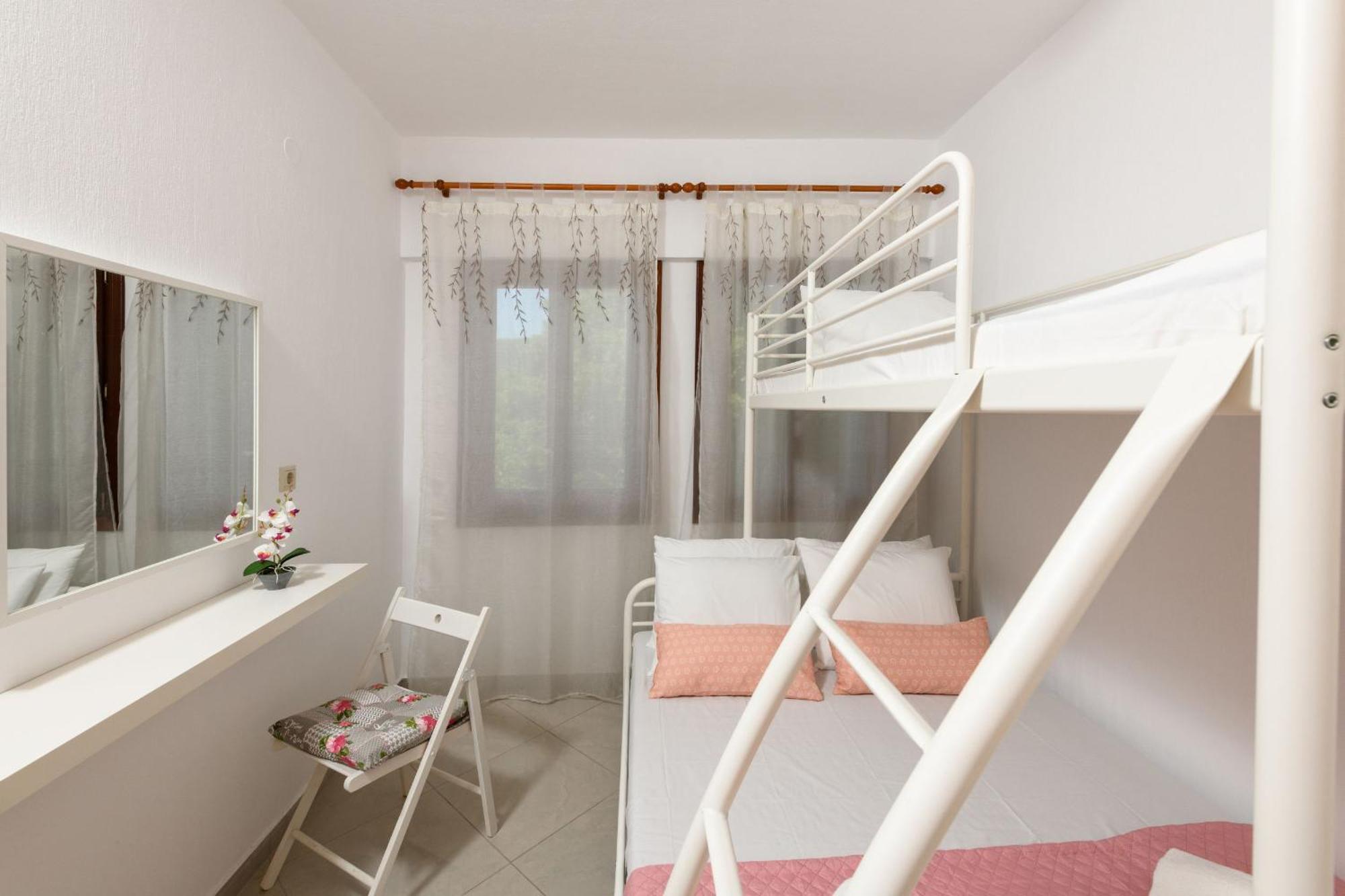 פאניה Whitegold Apartments Panagia חדר תמונה