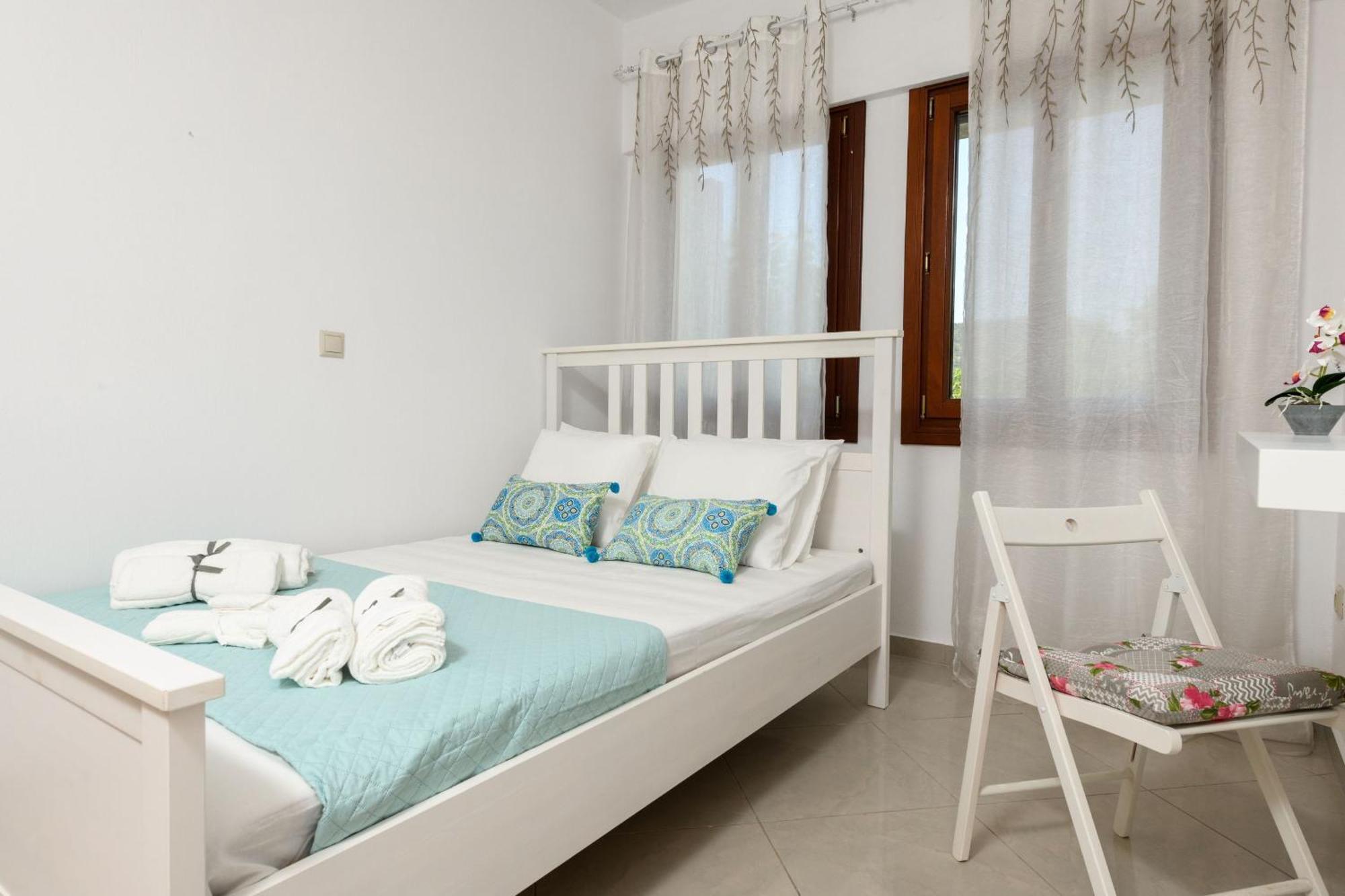 פאניה Whitegold Apartments Panagia מראה חיצוני תמונה