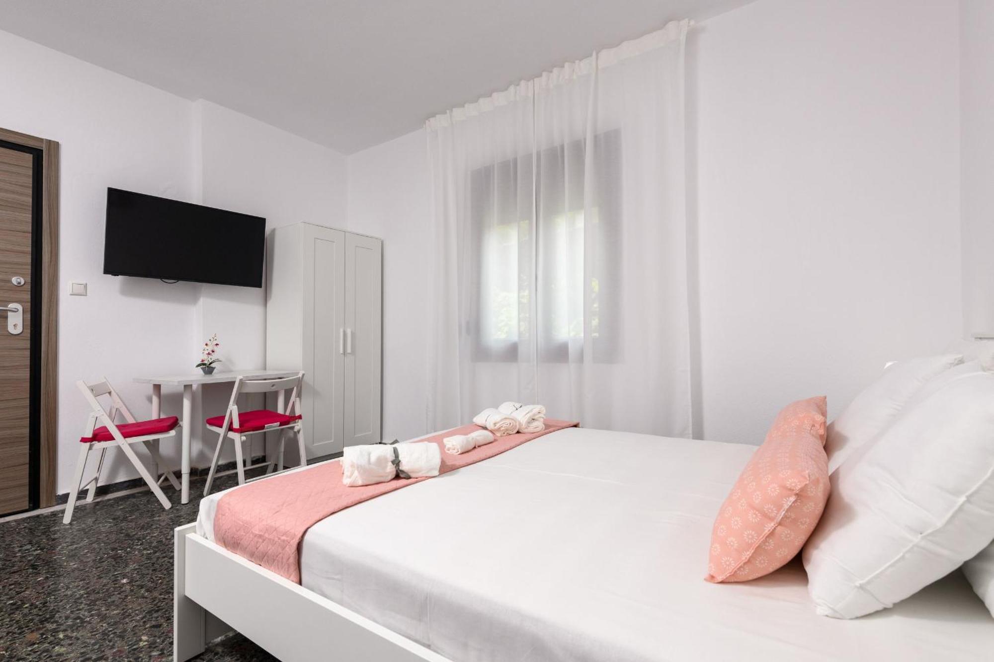 פאניה Whitegold Apartments Panagia חדר תמונה